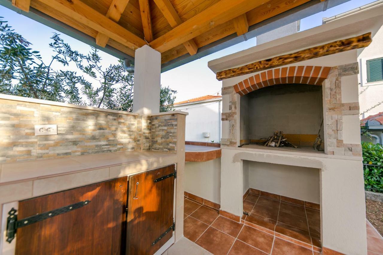 Seaside Villa Mia Trogir Exterior foto