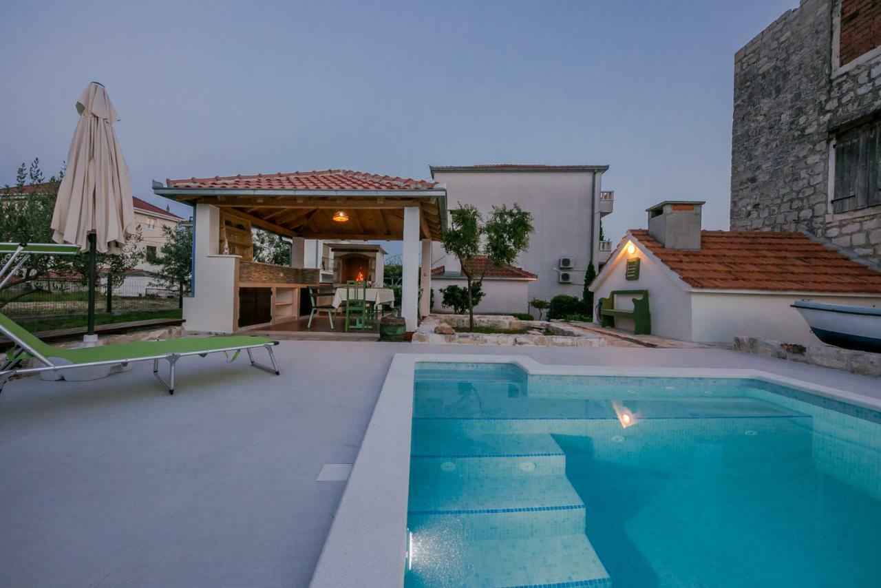 Seaside Villa Mia Trogir Exterior foto