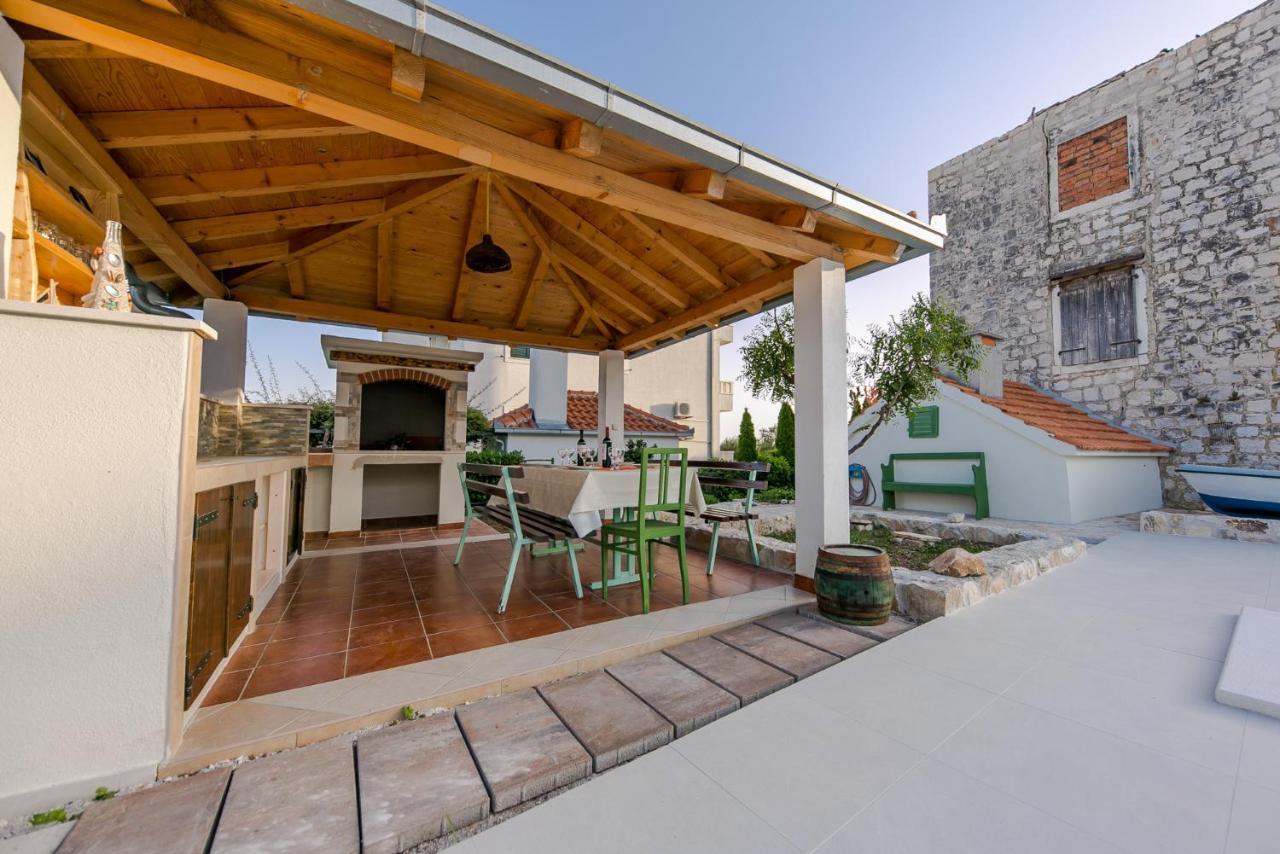 Seaside Villa Mia Trogir Exterior foto